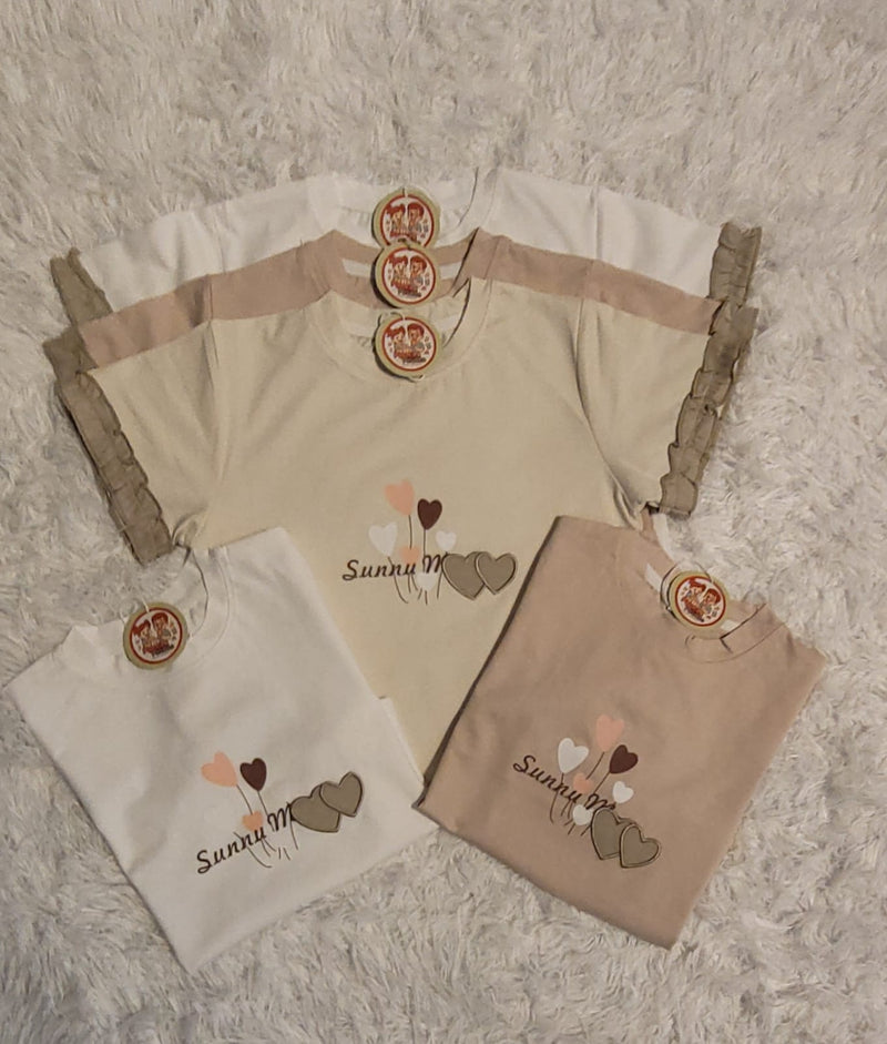 CAMISETA CORAÇÃO BORDADO